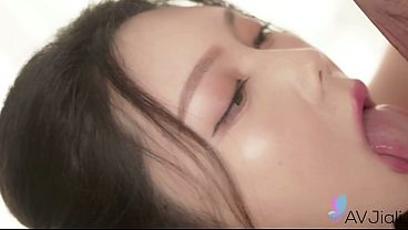 性感的中国女孩Ban Ban被强奸了。